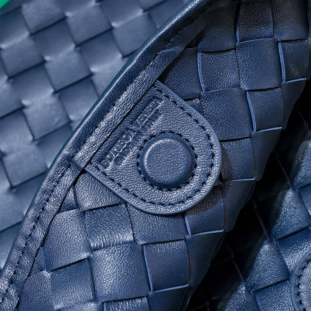 Space Bottega Veneta Sardine With Chain - Image 7