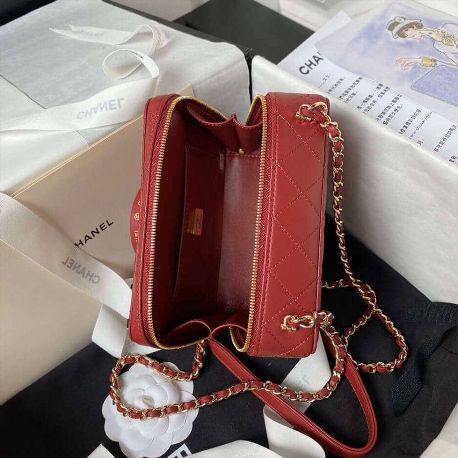 CHANEL CAMERA BAG - Image 8